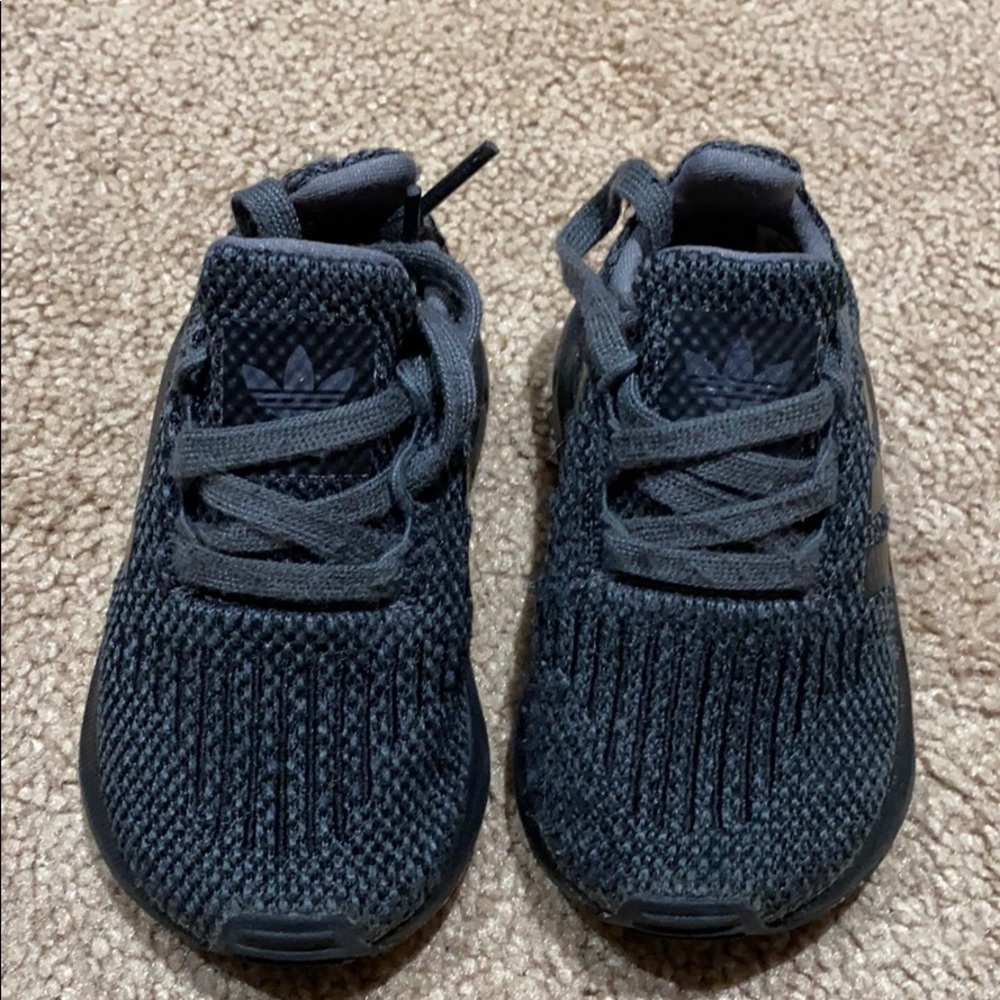 Adidas charcoal gray toddler shoes